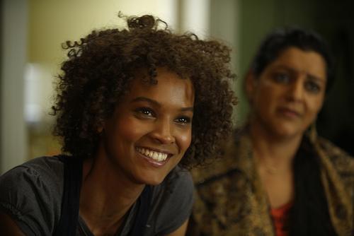 沙漠之花在线观看,勇敢女性的奋斗与自由之旅  第2张